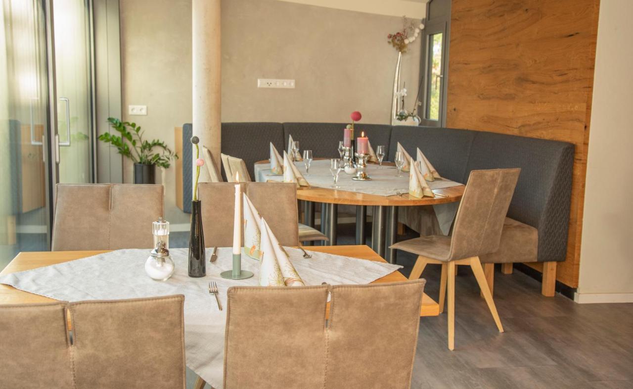 Gasthof Zum Goldenen Lamm Wettelsheim Ngoại thất bức ảnh